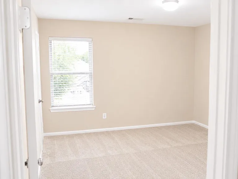 2814 Silver Bend Ln — Photo 26