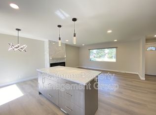 2735 Brecken Rd NW UNIT A, Calgary, AB T2L1H4
