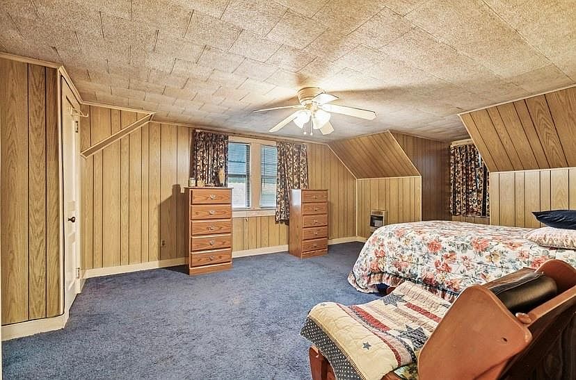 13th image of 804 W 10th St