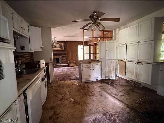 2nd image of 3170 Brown Rd