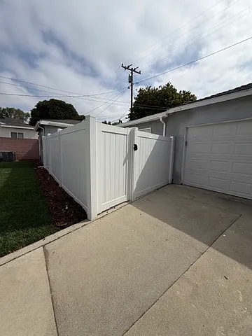 1222 Felbar Ave — Photo 2