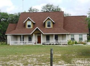 1681 County Road 320, Floresville, TX 78114