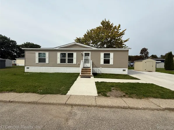 3333 Ravenswood Rd Lot 82, Marysville, MI 48040