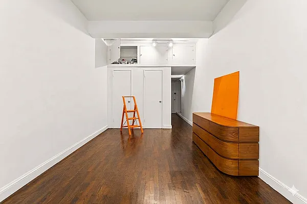 Living room, photo 1