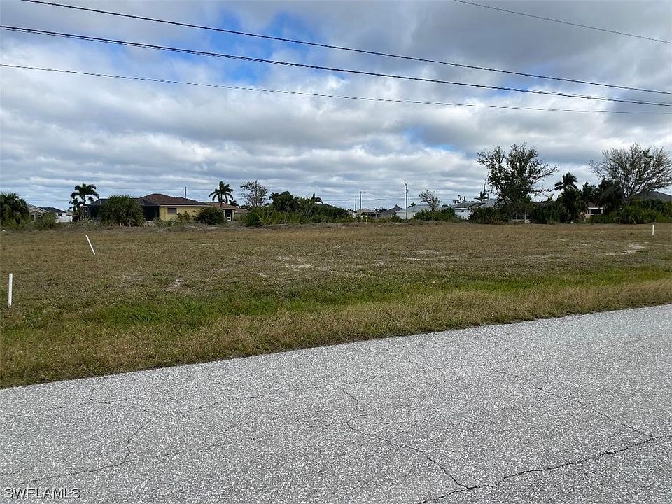 2nd image of 2207 NW 3rd Ter