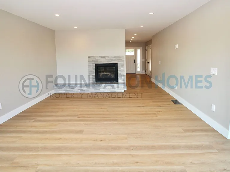 124 Esmeyer Dr — Photo 20