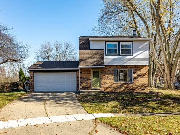 9247 Panama Ave, Ypsilanti, MI 48198