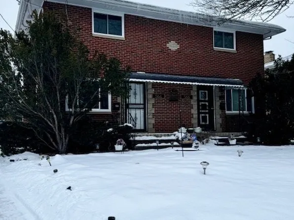 566 N Hawkins Ave, Akron, OH 44313