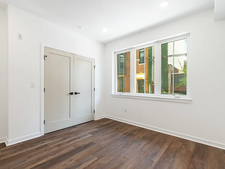 608 S American St #1 — Photo 16
