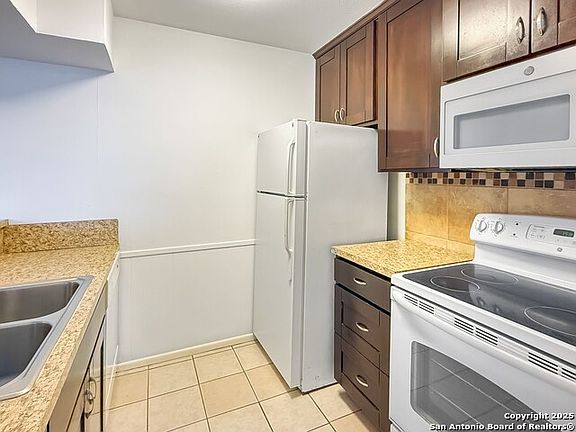 3rd image of 223 W Silver Sands Dr APT 8