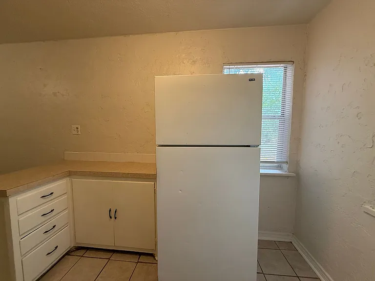 1740 NW 17th St #2 — Photo 9