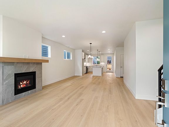 4th image of 21158 NE Beall Dr Lot 19