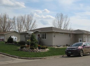 1122 Sidney Rd, Washburn, ND 58577