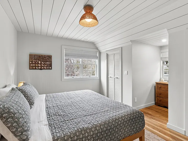 36 Floyd St — Photo 23