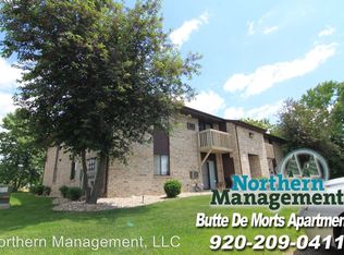 935 Tayco St APT 2, Menasha, WI 54952