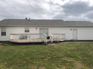 2509 Coniferous Dr, Belleville, IL