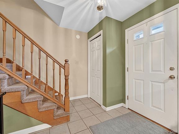 5th image of 4 Strack Court