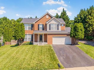 153 Basalt Dr, Fredericksburg, VA 22406