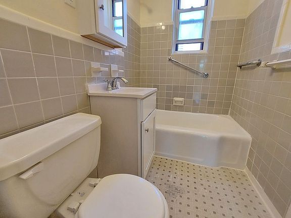 5th image of 5640 Netherland Ave APT 4G