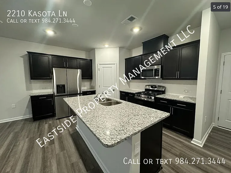 2210 Kasota Ln — Photo 3