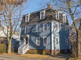 23 School St, Manchester, MA 01944