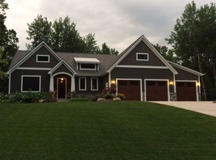 3290 Bent Tree Rdg NE, Rockford, MI 49341