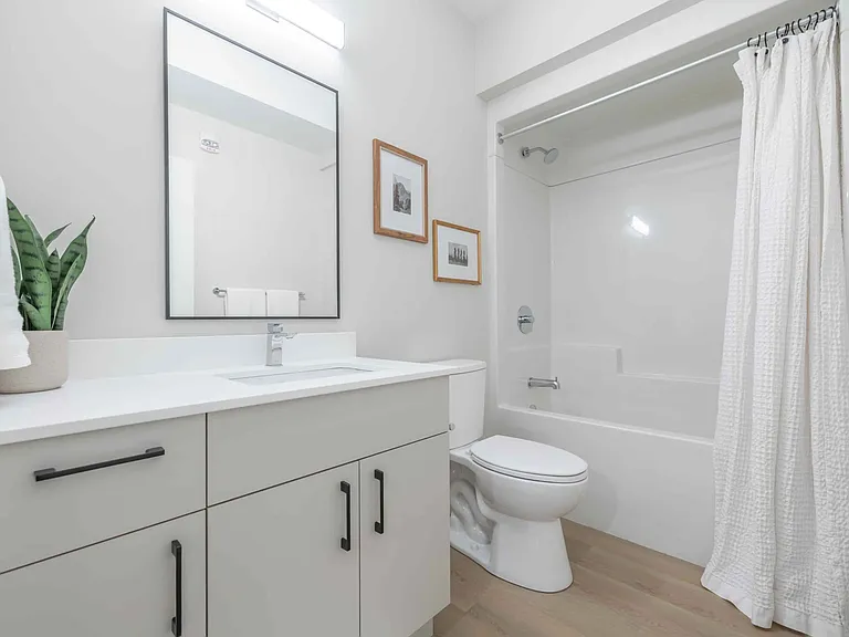333 Wardlaw Ave — Photo 7