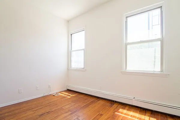 Rented by EXR | media 14