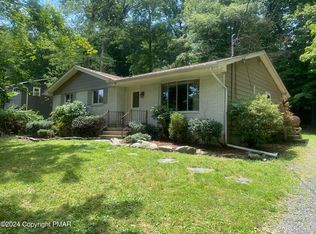 132 Kevins Ln, Tannersville, PA 18372