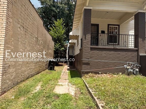 2nd image of 2304 22nd St W