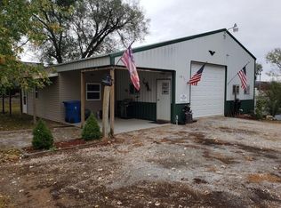 408 E Porter St, Palestine, IL 62451