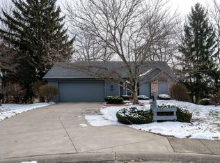 7117 Twelve Oak Ct, Fort Wayne, IN 46804
