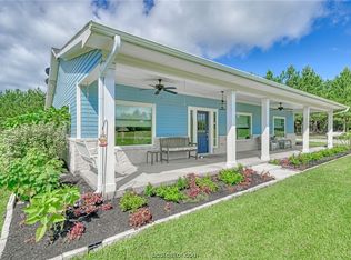 12494 Joubert Rd, Navasota, TX 77868