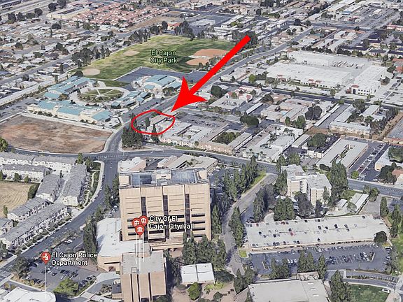 Located near parks and the center of El Cajon. 3 Minutes to 
