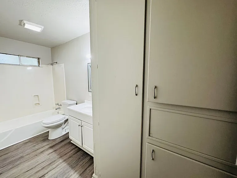 2875 Iowa St — Photo 28
