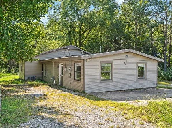 1272 N 59th Ave, Fayetteville, AR 72704