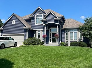 N38W7598 Greystone Ct, Cedarburg, WI 53012