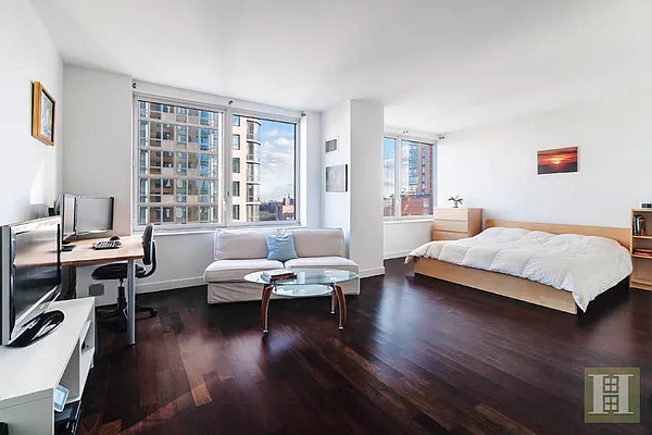 Sold by Halstead Real Estate | media 19