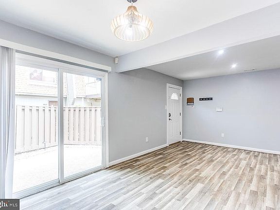 5th image of 7932 Sausalito Pl #C