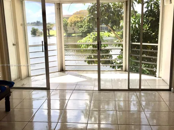 18900 NE 14th Ave #D206, Miami, FL 33179