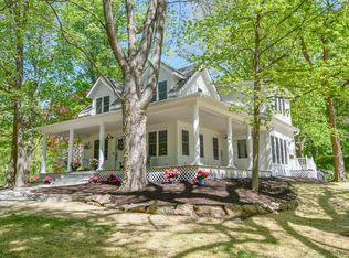 W292 Lang Rd, Ixonia, WI 53036