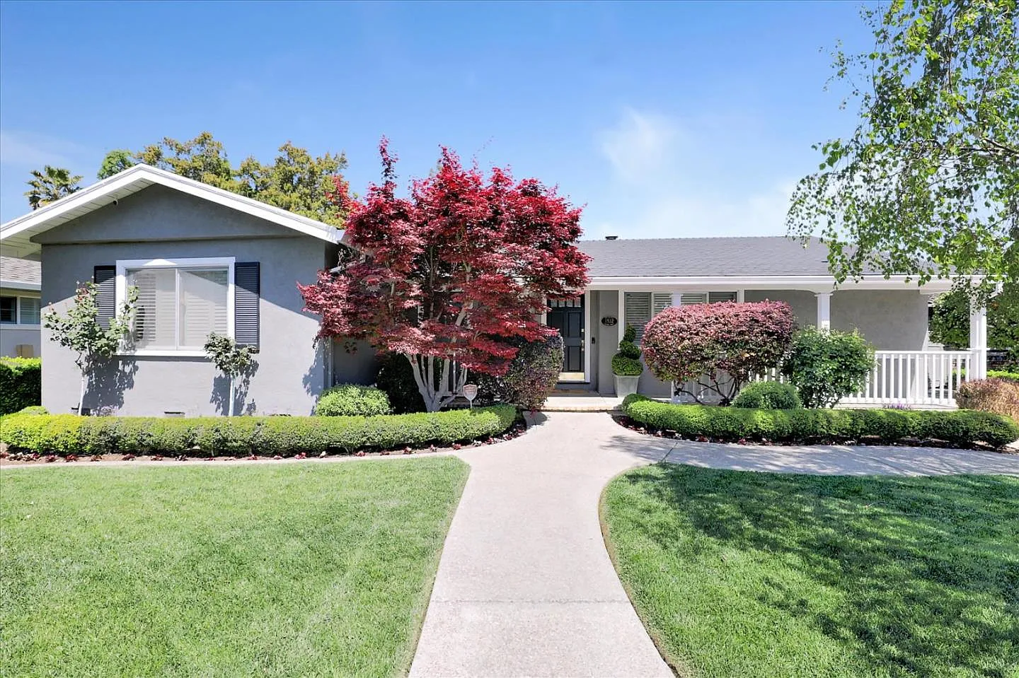 1532 Carmel Dr photo 1