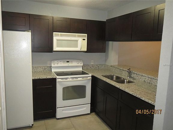 5th image of 5220 Via Hacienda Cir APT 112