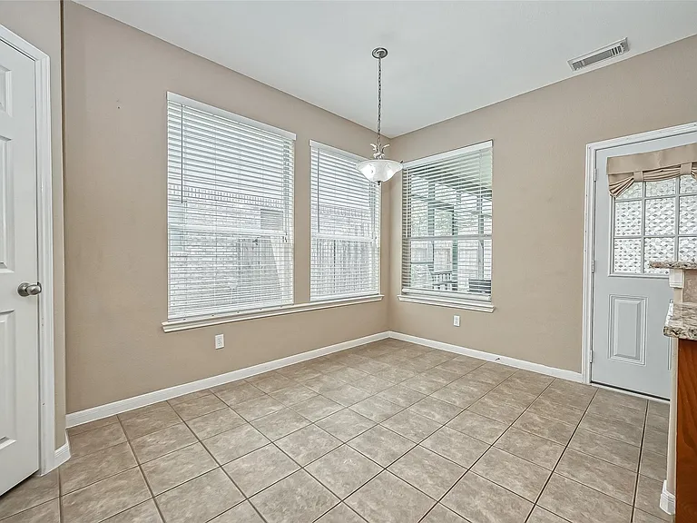 2218 Falcon Knoll Ln — Photo 20