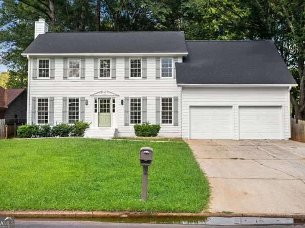 5010 Conestoga Ct, Stone Mountain, GA 30087