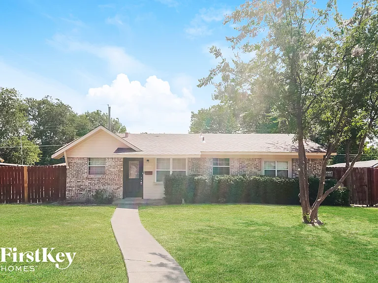 1600 Judy Dr — Photo 1