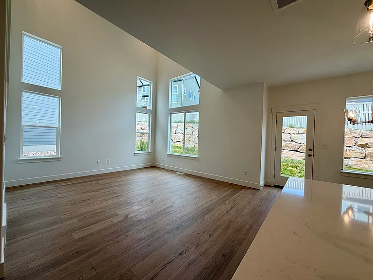 1542 W Banner Dr #810 — Photo 3