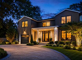 10 Bay View Rd N, Southampton, NY 11968