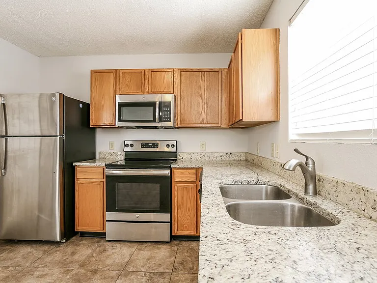 10860 Wymm Ln — Photo 10