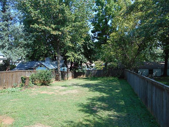 roomy sunny safe and secure